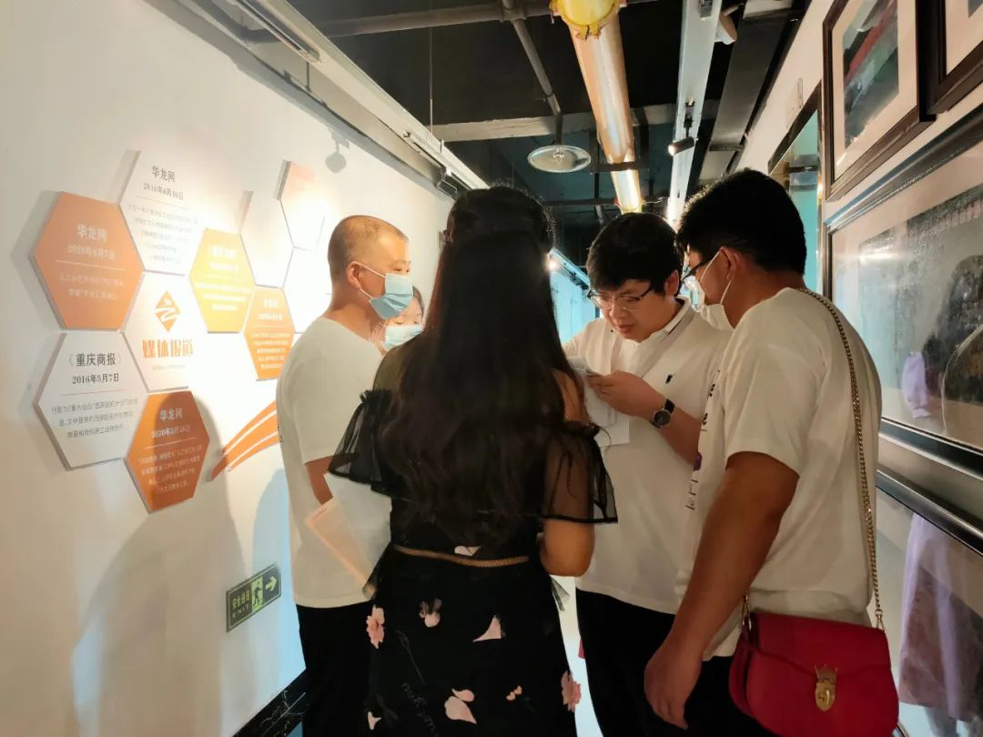 ����ˇ��